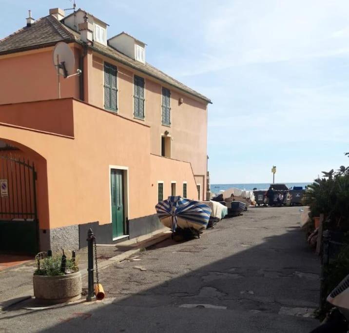 Pisi Home, 2 Min Dalla Spiaggia E Dall' Ospedale Gaslini Genoa Exterior photo
