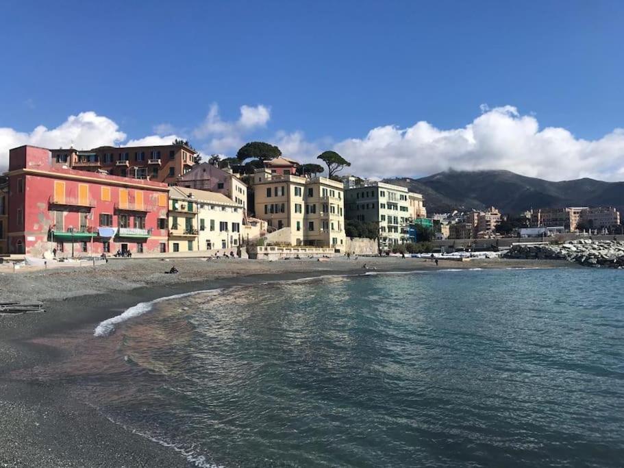 Pisi Home, 2 Min Dalla Spiaggia E Dall' Ospedale Gaslini Genoa Exterior photo