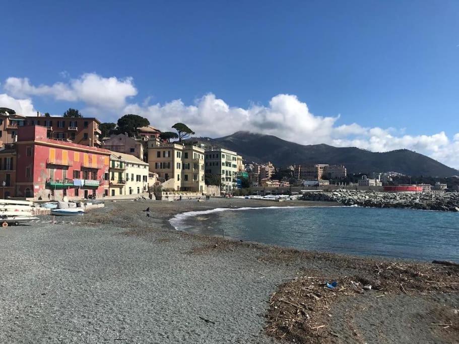 Pisi Home, 2 Min Dalla Spiaggia E Dall' Ospedale Gaslini Genoa Exterior photo